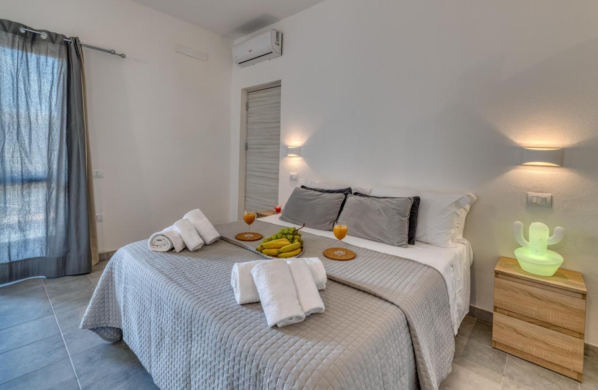 Izzhome Cozy Sunflowers Pula Bagian luar foto
